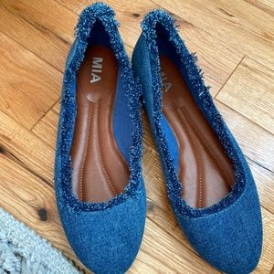 MIA Shoes Size 9